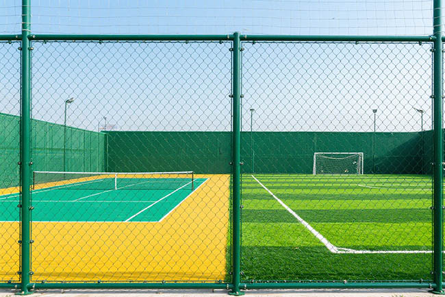 球场围网材质怎么选？三大场地针对性选择建议(图1)