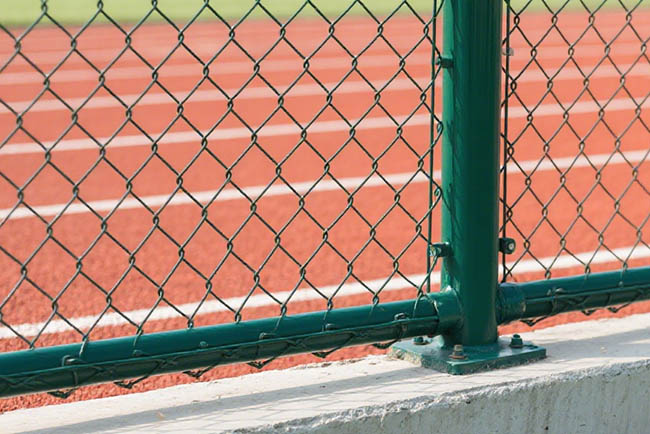 2025 年球场围网采购:看透价格差背后的门道,少花 30% 冤枉钱(图2) 2025 年球场围网采购:看透价格差背后的门道,少花 30% 冤枉钱(图2)