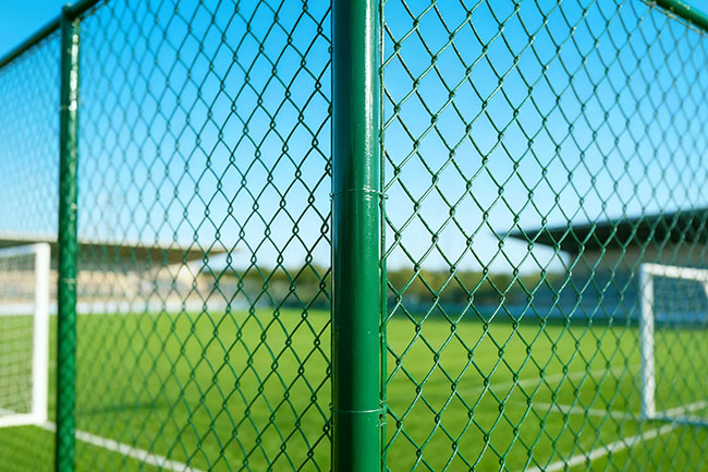 球场围网采购避坑指南：3 个实战技巧帮你选对产品(图2)