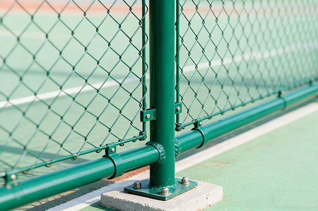 球场围网 1 米价差 125 元？拆解 + 省钱，预算不踩坑(图1)