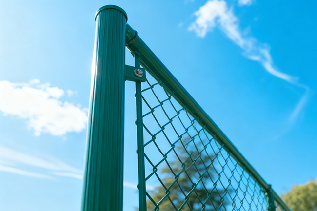 球场围网怎么选？避开陷阱！优质厂家 + 参数技巧全解析(图1)