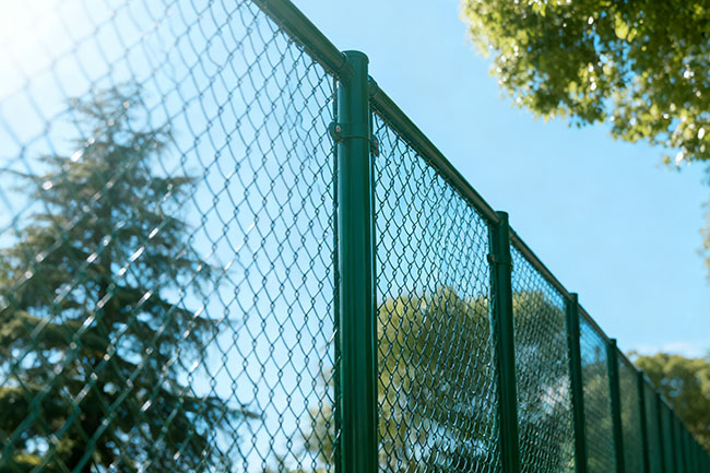 球场围网怎么选？避开陷阱！优质厂家 + 参数技巧全解析(图2)